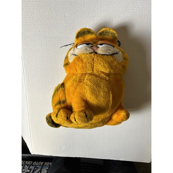 Vintage 1981 Dakin Garfield Plush Sitting Orange Fat Cat Stuffed Animal Toy 12” - Picture 1 of 16